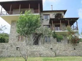 Τhanassis house