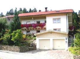 Haus Bergblick Bay. Wald, pet-friendly hotel in Prackenbach
