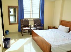 Intellectual Budget - Bahria Town, ξενοδοχείο σε Ραβαλπίντι