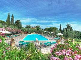 Montelopio by PosarelliVillas，Montelopio的附設泳池的飯店