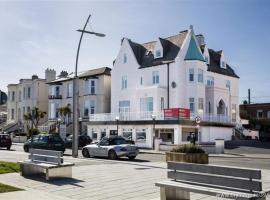 strand bay hotel & bar, hotel v destinaci Bray