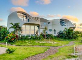 Swan Villas, rumah liburan di Maya Beach
