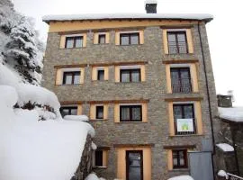 Apartamentos Arinsal 3000