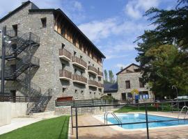 Roca Nevada Suites, lejlighedshotel i Villan&uacute;a