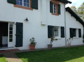 Meublé Maison Narbay, vacation home in Saint-André-de-Seignanx