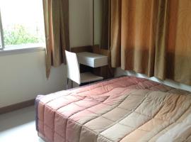 Casa Seaside Rayong by Chate, hotel v destinaci Rayong