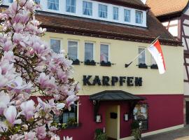 Hotel & Restaurant Zum Karpfen, hotel with parking in Obernburg am Main