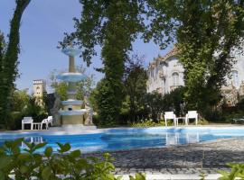 Quinta de Coalhos TH, hotel s parkiralištem u gradu 'Abrantes'