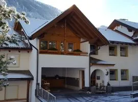 Apart Mountain-feeling