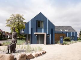 Haus am Deich Ferienwohnungen, self catering accommodation in Prerow