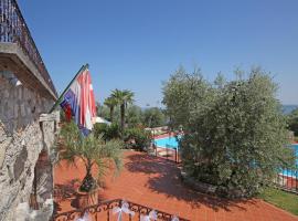 San Rocco Relais, serviced apartment sa Soiano del Lago