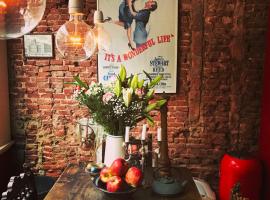 The Lastage Inn - Bed & Breakfast, hotel near Museum Ons' Lieve Heer op Solder, Amsterdam