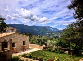 B&B Le Deffends de Redon, bed and breakfast a Montbrun-les-Bains