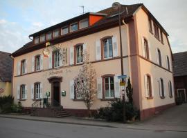 Gasthaus zum Schwanen, guesthouse kohteessa Oberkirch