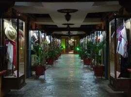 Hotel Temático Mision Colonial