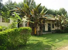 Uganda Lodge