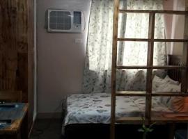 The Treehouse A @ Trees Residences, hotel Manilában