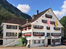 Hotel Stern & Post, hotel u gradu Amsteg