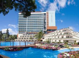 Pestana Carlton Madeira Ocean Resort Hotel, hotel in Funchal