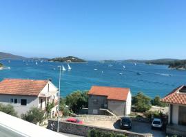 Judith Apartment, hotel in Tisno