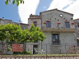 Holiday house "Pietra viva", hotel a Castelnuovo Parano