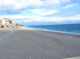 Hotel Caudullo, Hotel in Letojanni