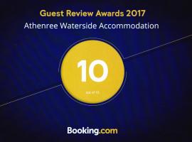 Athenree Waterside Accommodation, hotel with parking in Athenree