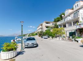 Apartments Djurdjica, hotel a Povlja