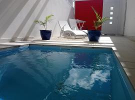 Gite Grenadille Martinique piscine privée,, hotel in Sainte-Luce