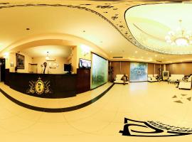 Hotel Crown Inn: Karaçi şehrinde bir otel