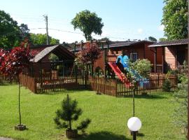 Domki Przy Lesie, camping resort en Stegna