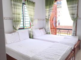 Nhà nghỉ Sunrise, bed & breakfast i Quy Nhon