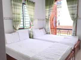 Nhà nghỉ Sunrise, B&B in Quy Nhon