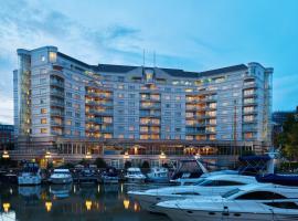 The Chelsea Harbour Hotel and Spa, hotel in Fulham, London