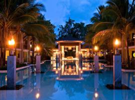 Luxury Apartments at Temple Resort and Spa Port Douglas, hotel em Port Douglas