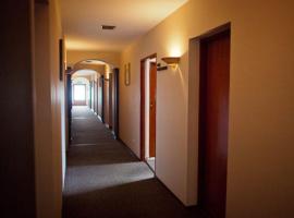 SJESTA, hotel v destinaci Mikolów