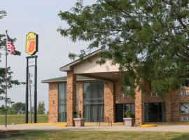 Super 8 by Wyndham Staunton, hotel in Staunton