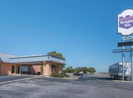 Castle Inn & Suites, Motel in Lawton