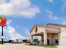 Super 8 by Wyndham Clarksville East, motel a Clarksville