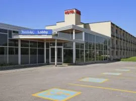 Travelodge by Wyndham Richmond Hill