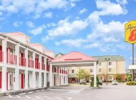 Super 8 by Wyndham Clinton