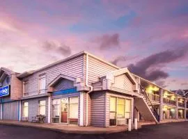 Travelodge by Wyndham Virginia Beach Bay Beach