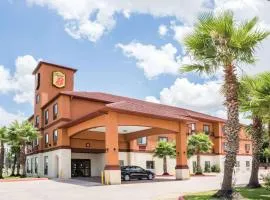 Super 8 by Wyndham Brookshire TX