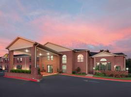 Super 8 by Wyndham Lowell/Bentonville/Rogers Area, hotel near Fast Lane Entertainment, Lowell