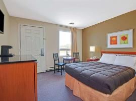 Howard Johnson by Wyndham Lindsay, pet-friendly hotel in Lindsay