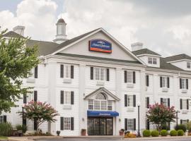 Howard Johnson by Wyndham Jackson, hotel en Jackson