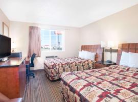Knights Inn and Suites - Grand Forks, hotell sihtkohas Grand Forks