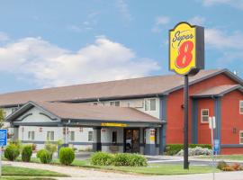 Super 8 by Wyndham Willows, hotel di Willows
