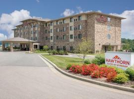 Hawthorn Suites by Wyndham Bridgeport, hotel near North Central West Virginia - CKB, 