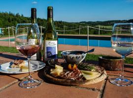 Bio-Agriturismo La Ginestra, self catering accommodation in San Casciano in Val di Pesa